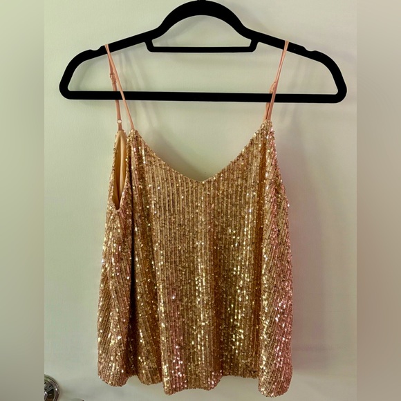 Gold sequin tank - Picture 1 of 2